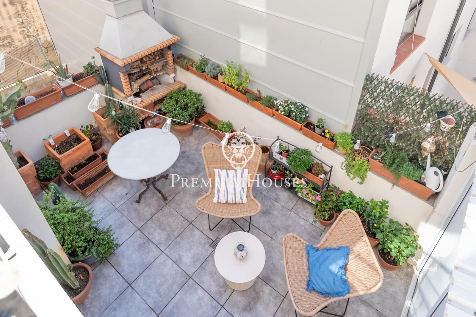 3 bedroom Townhouse for sale in Vilanova i la Geltru with garage - € 747,000 (Ref: 10109921)