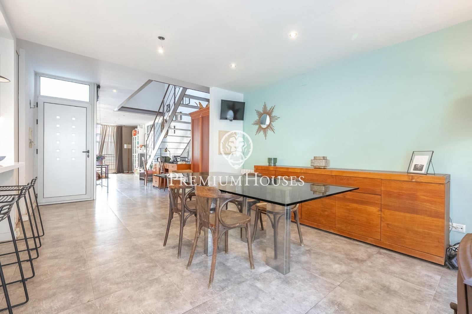 3 bedroom Townhouse for sale in Vilanova i la Geltru with garage - € 747,000 (Ref: 10109921)