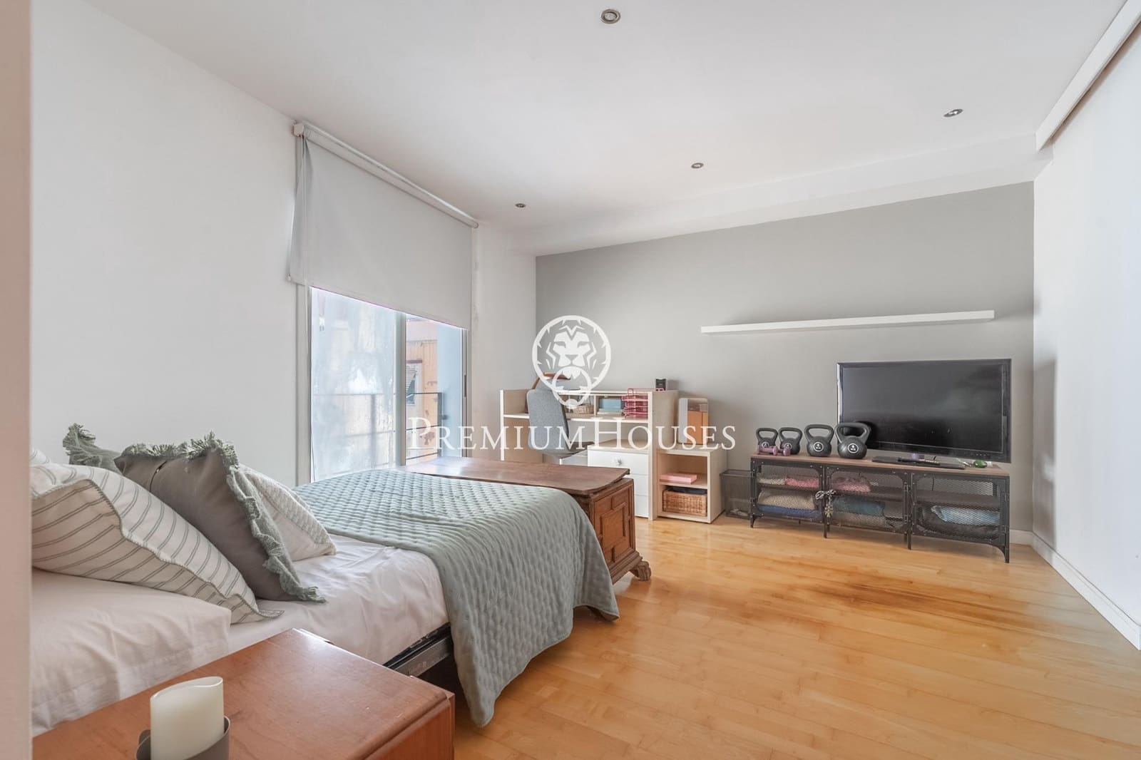 3 bedroom Townhouse for sale in Vilanova i la Geltru with garage - € 747,000 (Ref: 10109921)