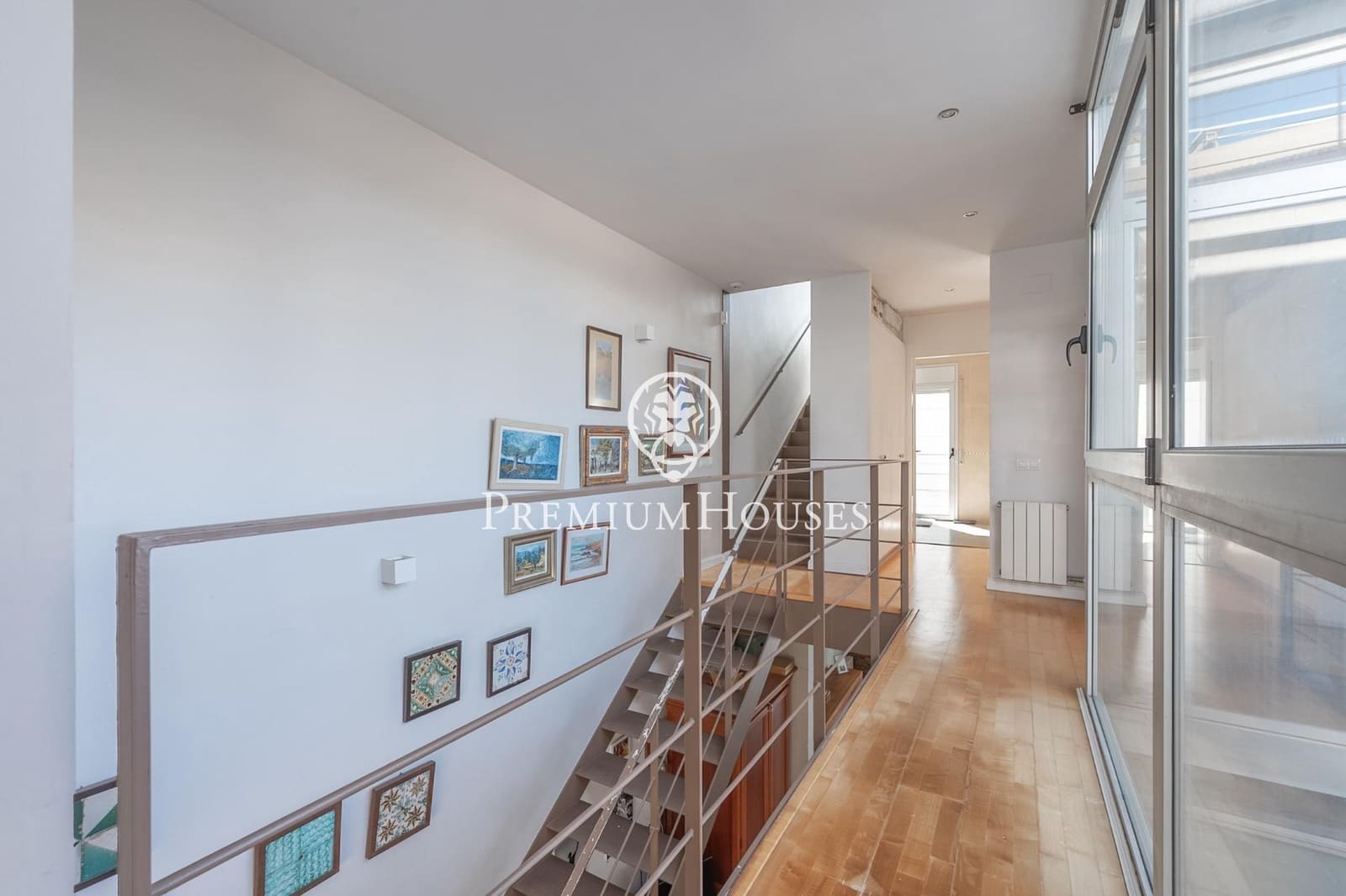 3 bedroom Townhouse for sale in Vilanova i la Geltru with garage - € 747,000 (Ref: 10109921)