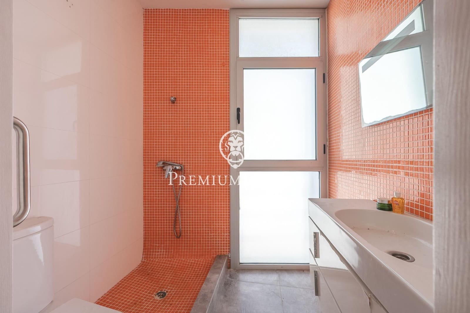 3 bedroom Townhouse for sale in Vilanova i la Geltru with garage - € 747,000 (Ref: 10109921)