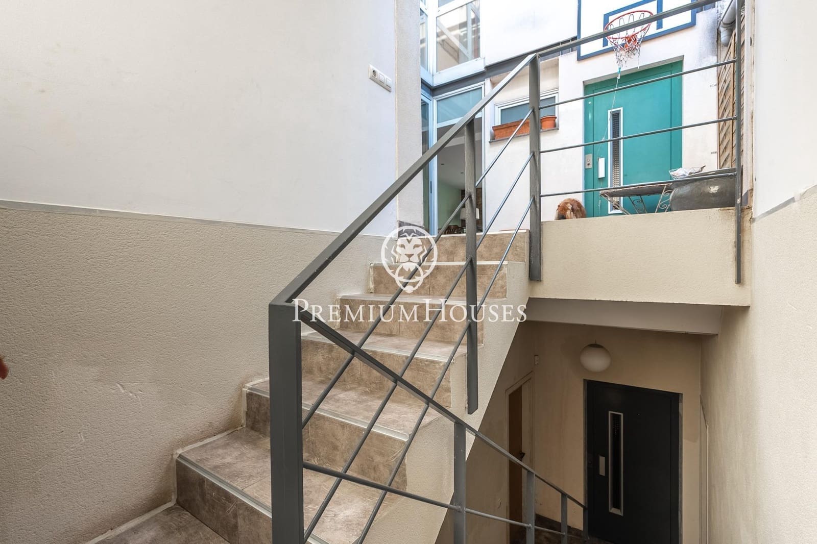 3 bedroom Townhouse for sale in Vilanova i la Geltru with garage - € 747,000 (Ref: 10109921)