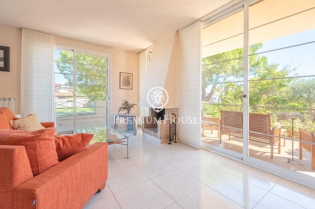 5 quarto Moradia para venda em Vilanova i la Geltrú com piscina garagem - 895 000 € (Ref: 10109922)