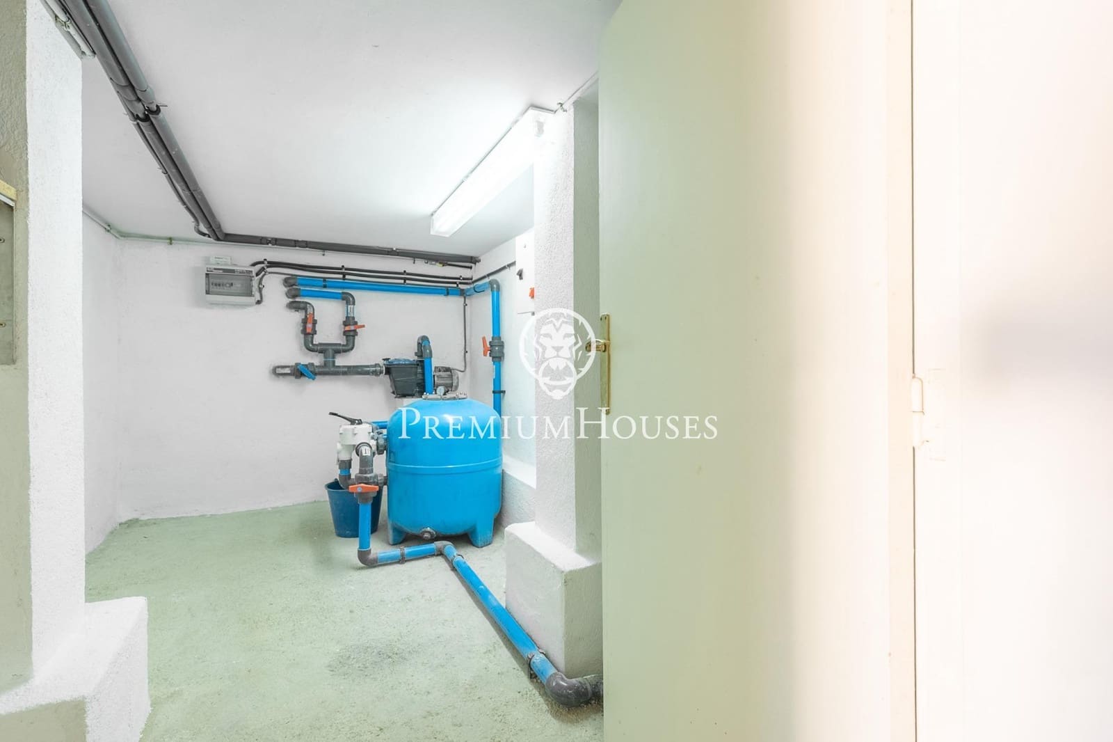 5 quarto Moradia para venda em Vilanova i la Geltru com piscina garagem - 895 000 € (Ref: 10109922)