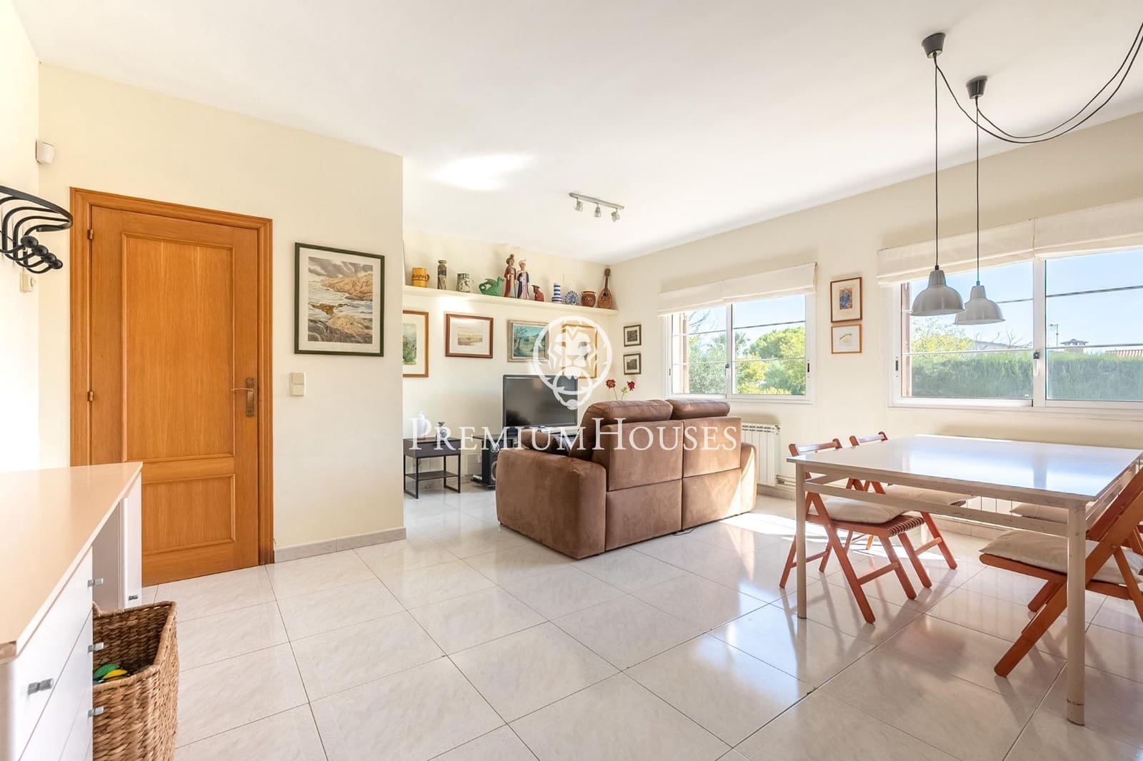 5 quarto Moradia para venda em Vilanova i la Geltru com piscina garagem - 895 000 € (Ref: 10109922)