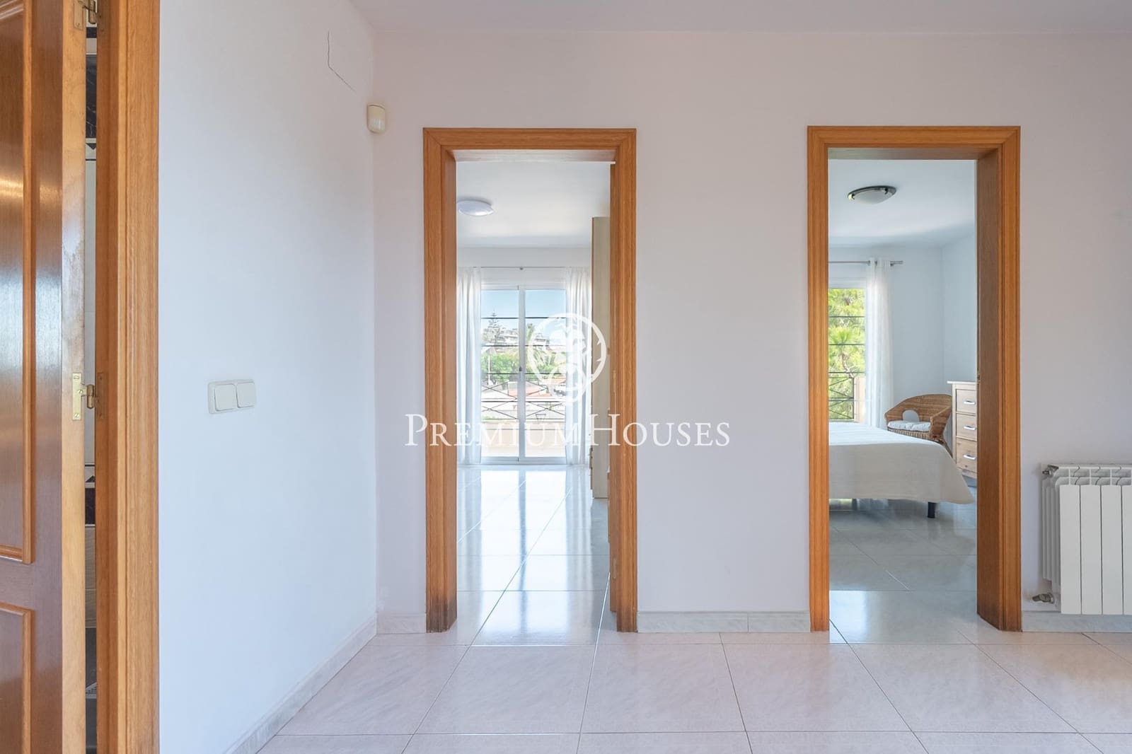 5 quarto Moradia para venda em Vilanova i la Geltru com piscina garagem - 895 000 € (Ref: 10109922)