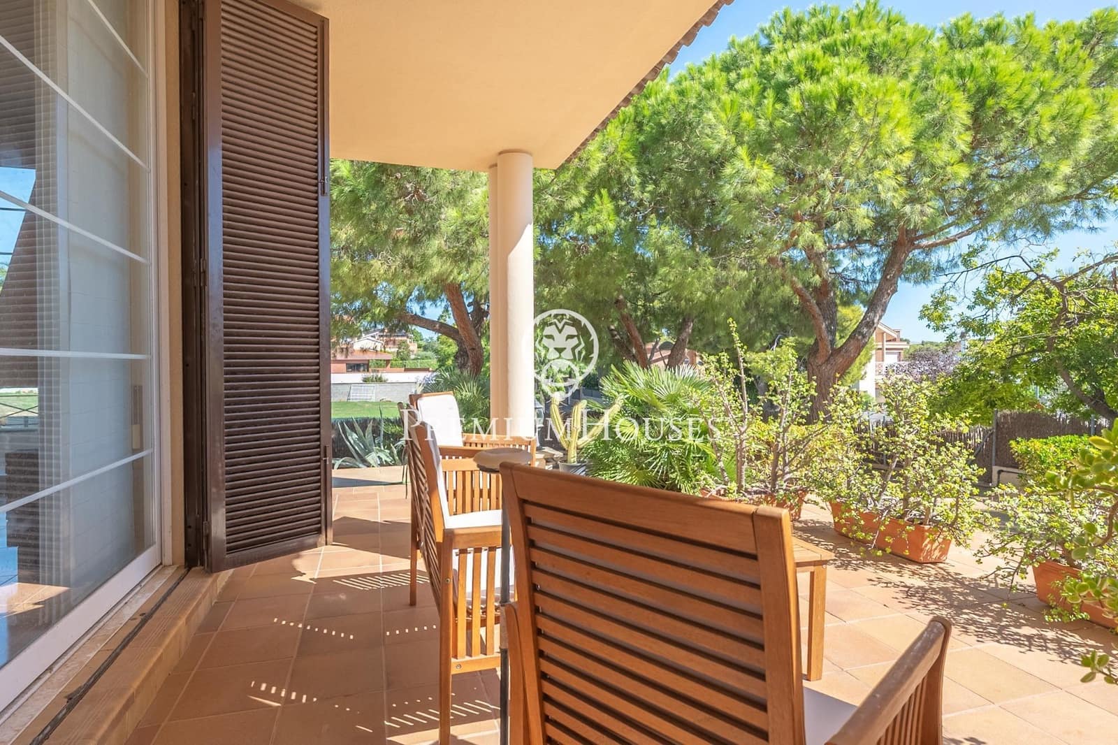 5 quarto Moradia para venda em Vilanova i la Geltru com piscina garagem - 895 000 € (Ref: 10109922)