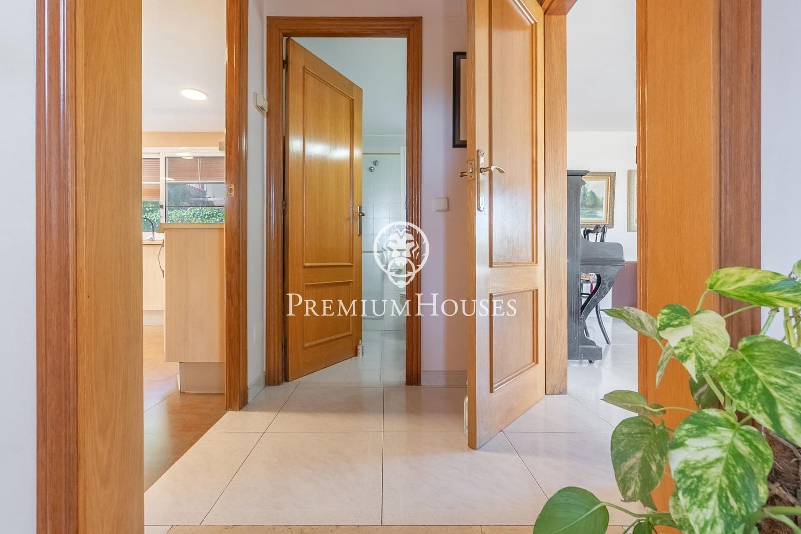 5 quarto Moradia para venda em Vilanova i la Geltru com piscina garagem - 895 000 € (Ref: 10109922)