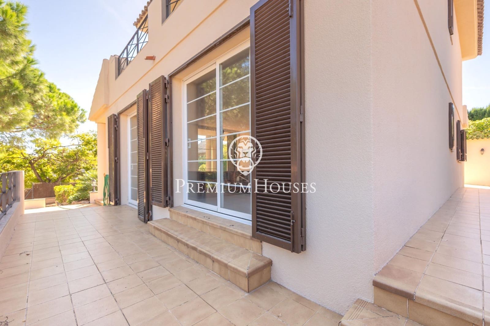 5 quarto Moradia para venda em Vilanova i la Geltru com piscina garagem - 895 000 € (Ref: 10109922)