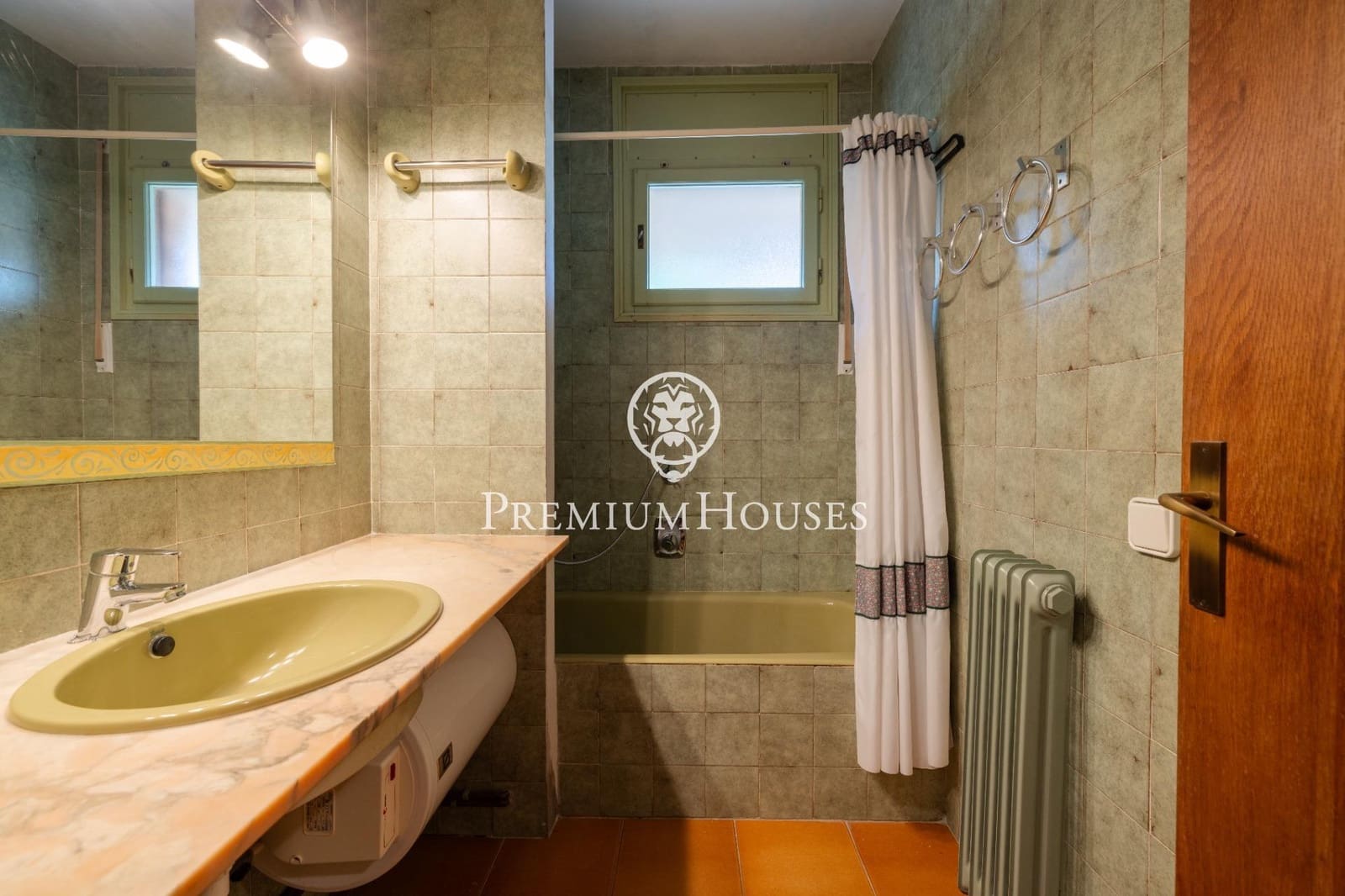 5 quarto Moradia para venda em Reus com garagem - 585 000 € (Ref: 10129387)