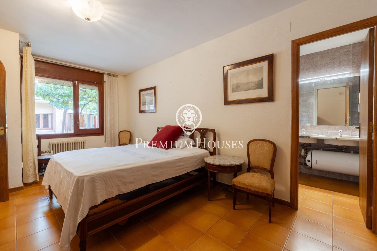 5 quarto Moradia para venda em Reus com garagem - 585 000 € (Ref: 10129387)