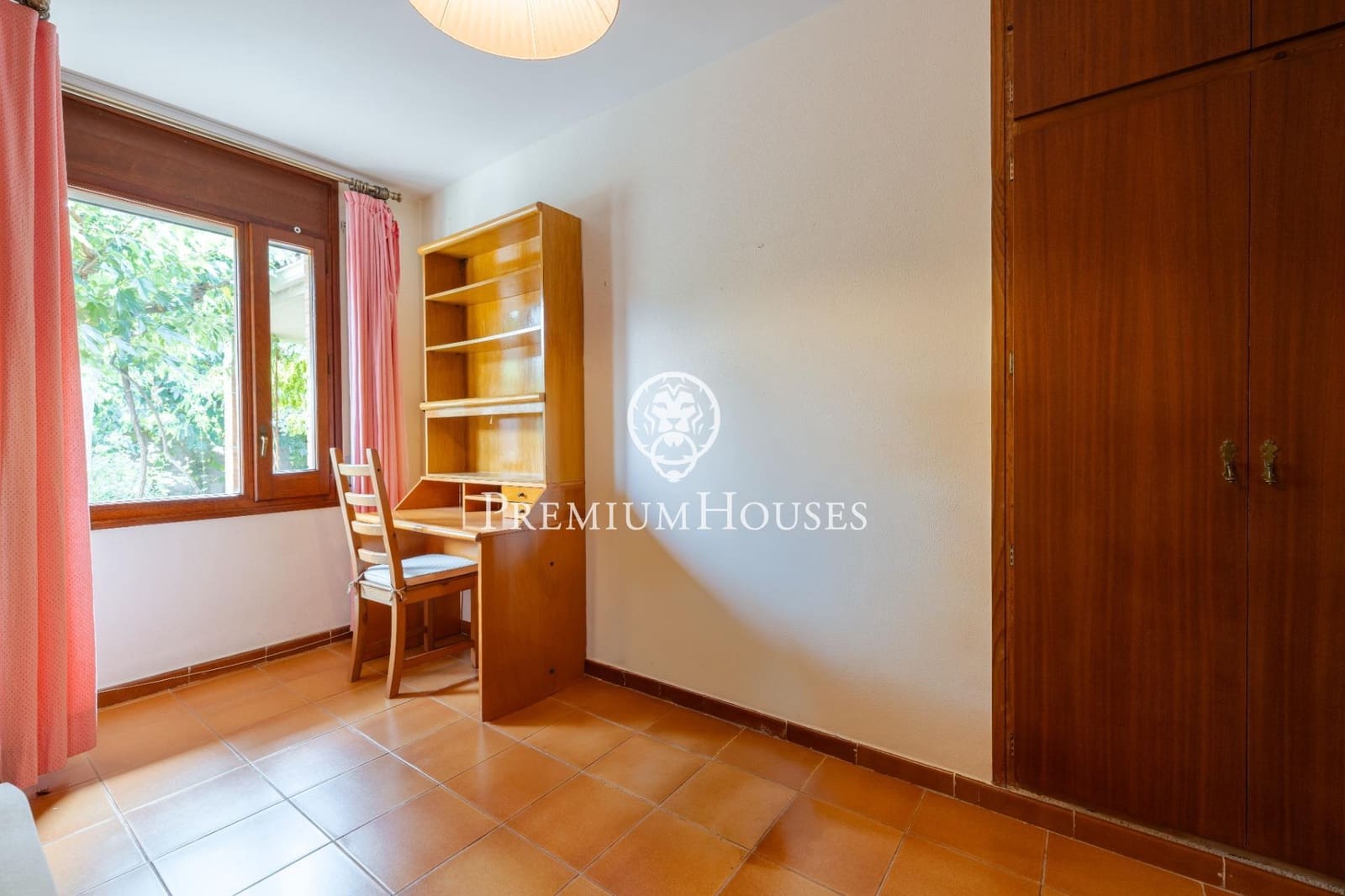 5 quarto Moradia para venda em Reus com garagem - 585 000 € (Ref: 10129387)