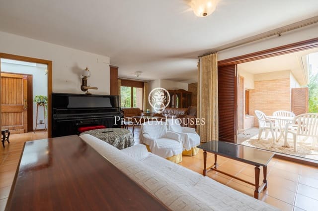 5 quarto Moradia para venda em Reus com garagem - 585 000 € (Ref: 10129387)