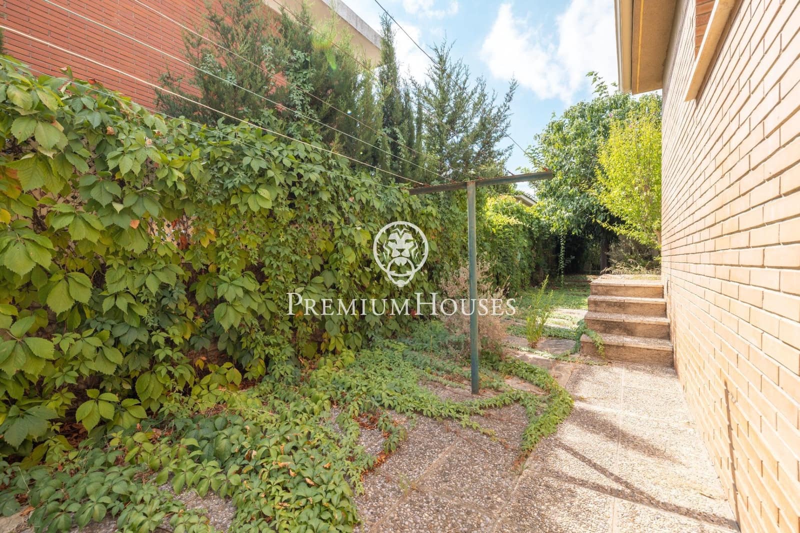 5 quarto Moradia para venda em Reus com garagem - 585 000 € (Ref: 10129387)