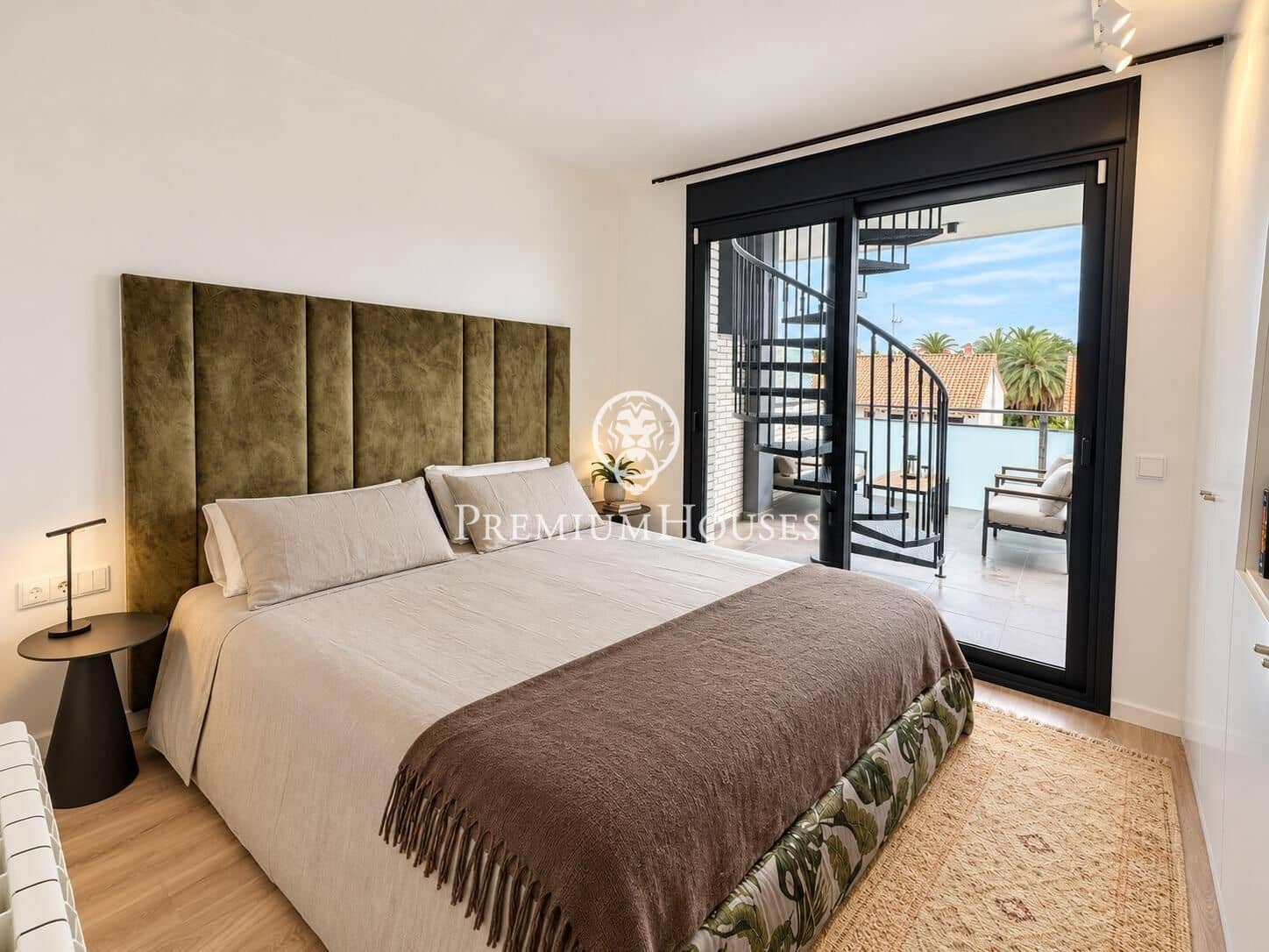 4 Zimmer Penthouse zu verkaufen in Sitges mit Pool Garage - 1.125.000 € (Ref: 10142590)