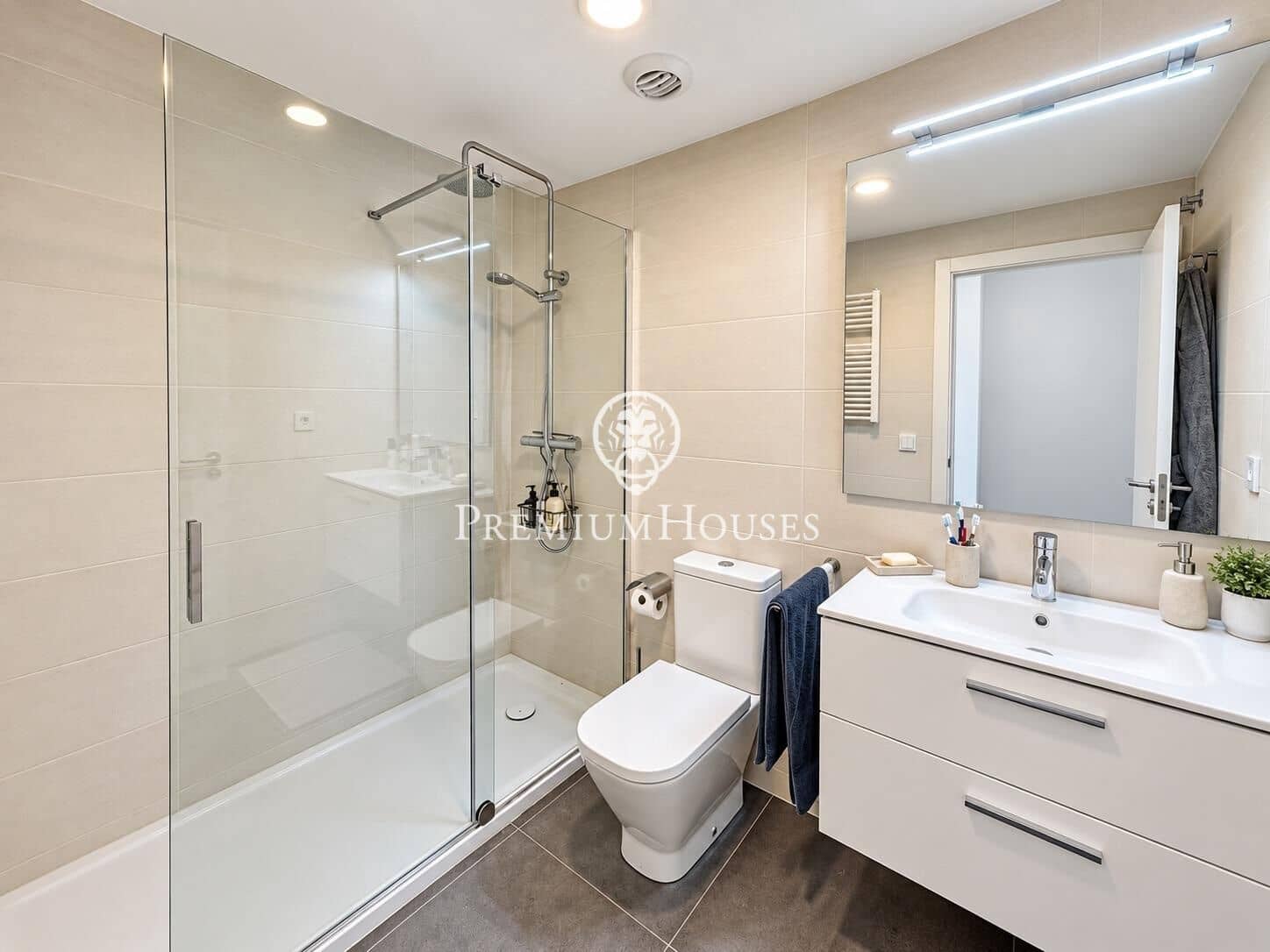 4 Zimmer Penthouse zu verkaufen in Sitges mit Pool Garage - 1.125.000 € (Ref: 10142590)