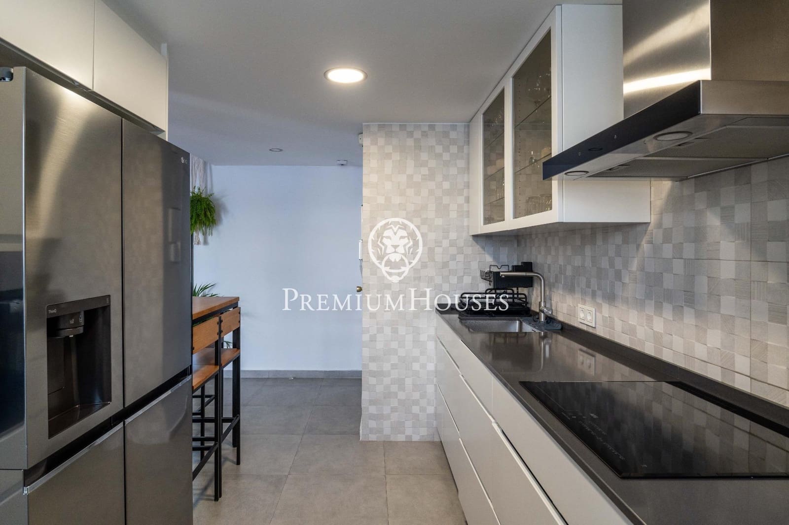 3 chambre Appartement à vendre à Gava avec piscine garage - 660 000 € (Ref: 10161758)