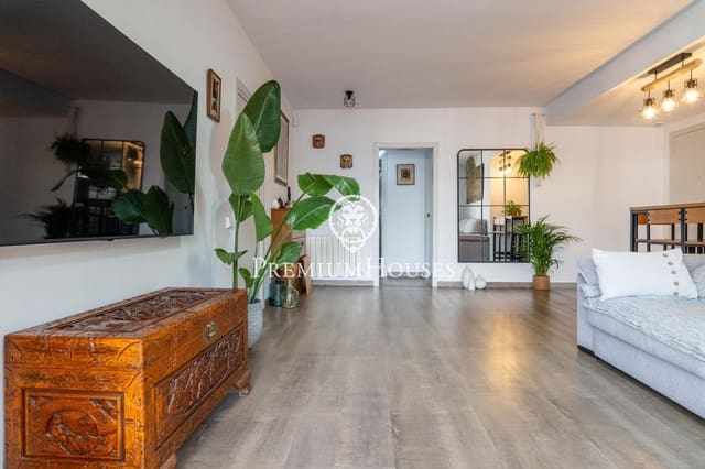 3 chambre Appartement à vendre à Gavà avec piscine garage - 660 000 € (Ref: 10161758)