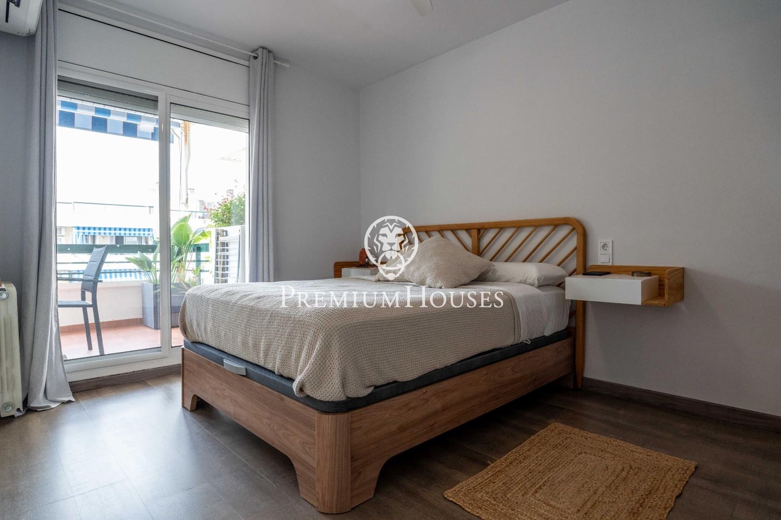 3 chambre Appartement à vendre à Gava avec piscine garage - 660 000 € (Ref: 10161758)