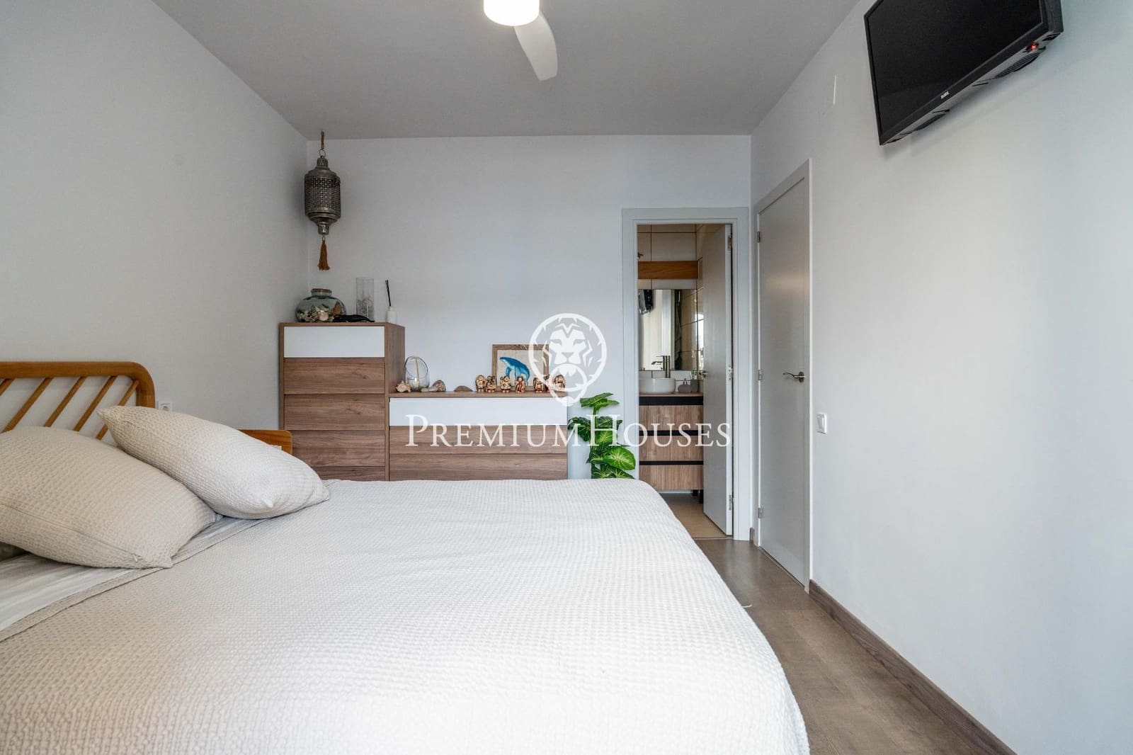 3 chambre Appartement à vendre à Gava avec piscine garage - 660 000 € (Ref: 10161758)