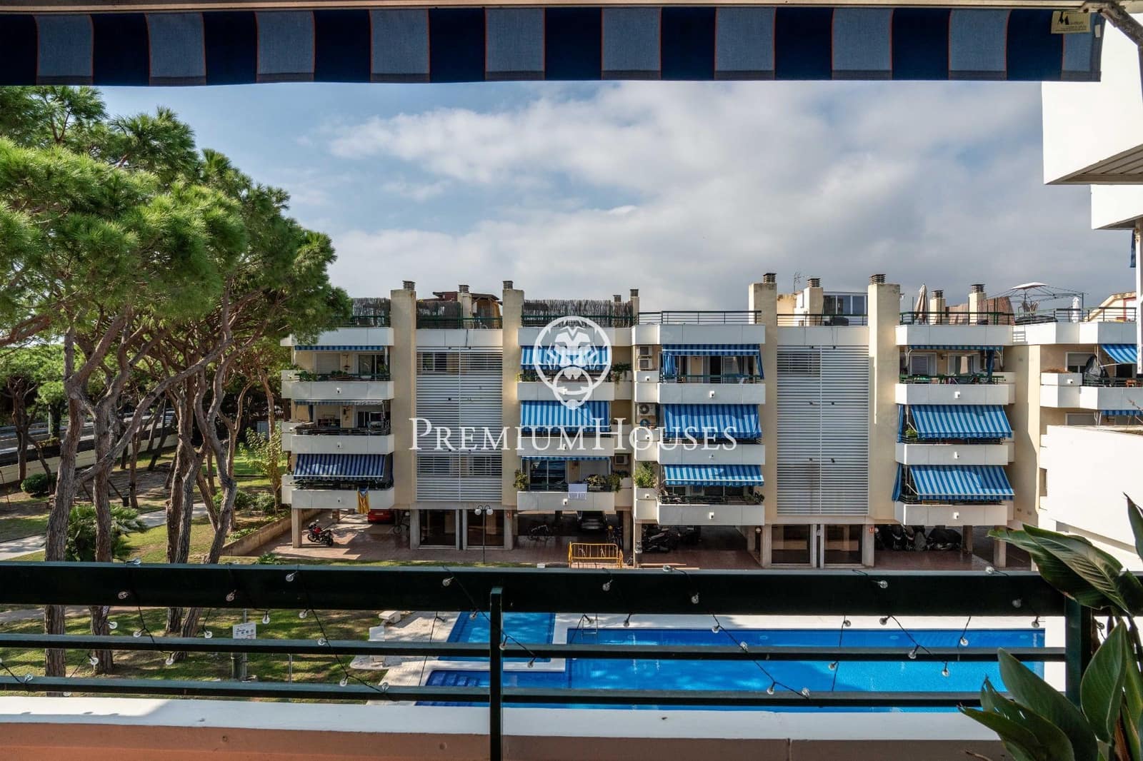 3 chambre Appartement à vendre à Gava avec piscine garage - 660 000 € (Ref: 10161758)