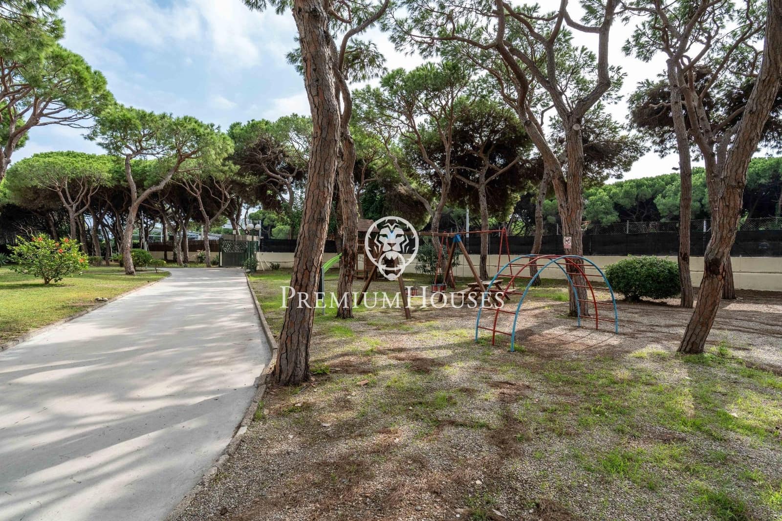 3 chambre Appartement à vendre à Gava avec piscine garage - 660 000 € (Ref: 10161758)