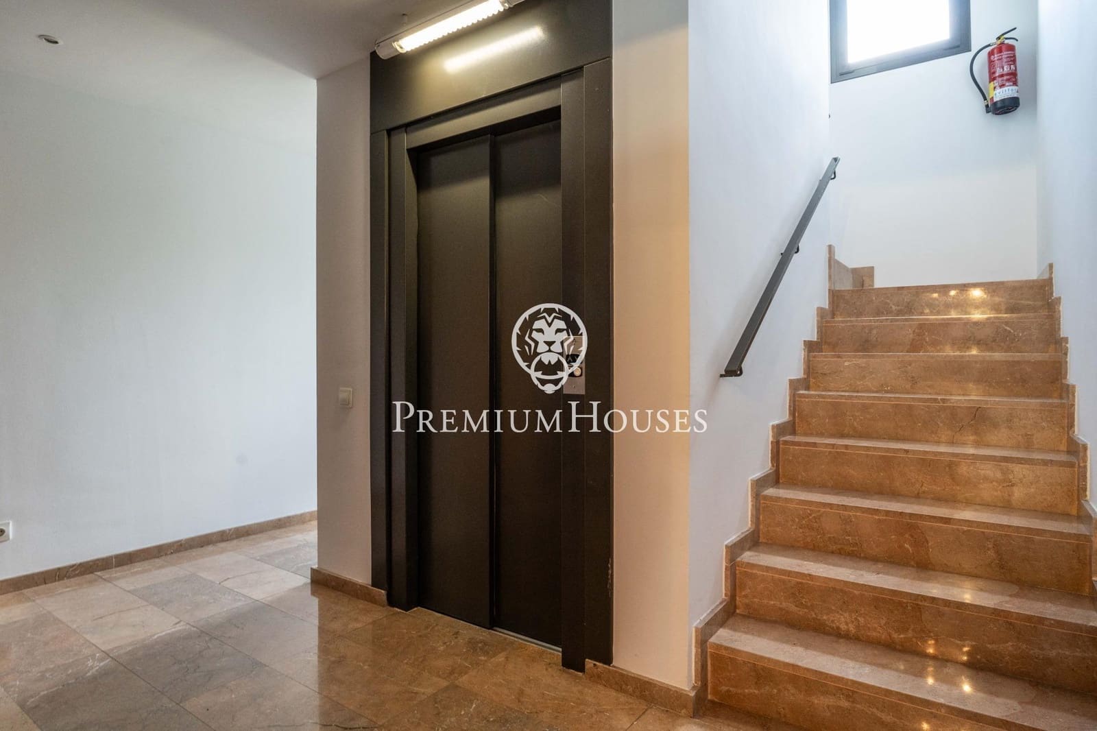 2 chambre Appartement à vendre à Gava avec piscine garage - 635 000 € (Ref: 10161759)