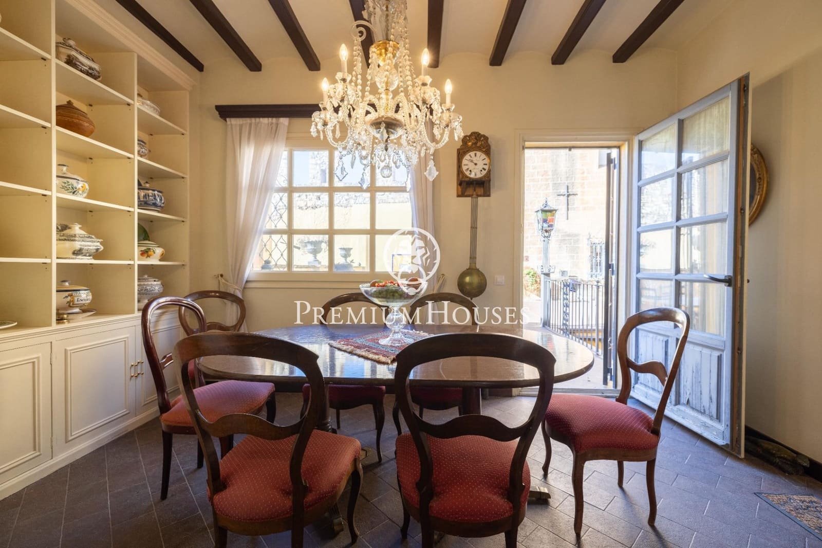 10 bedroom Hotel for sale in Montblanc - € 1,160,000 (Ref: 10161762)