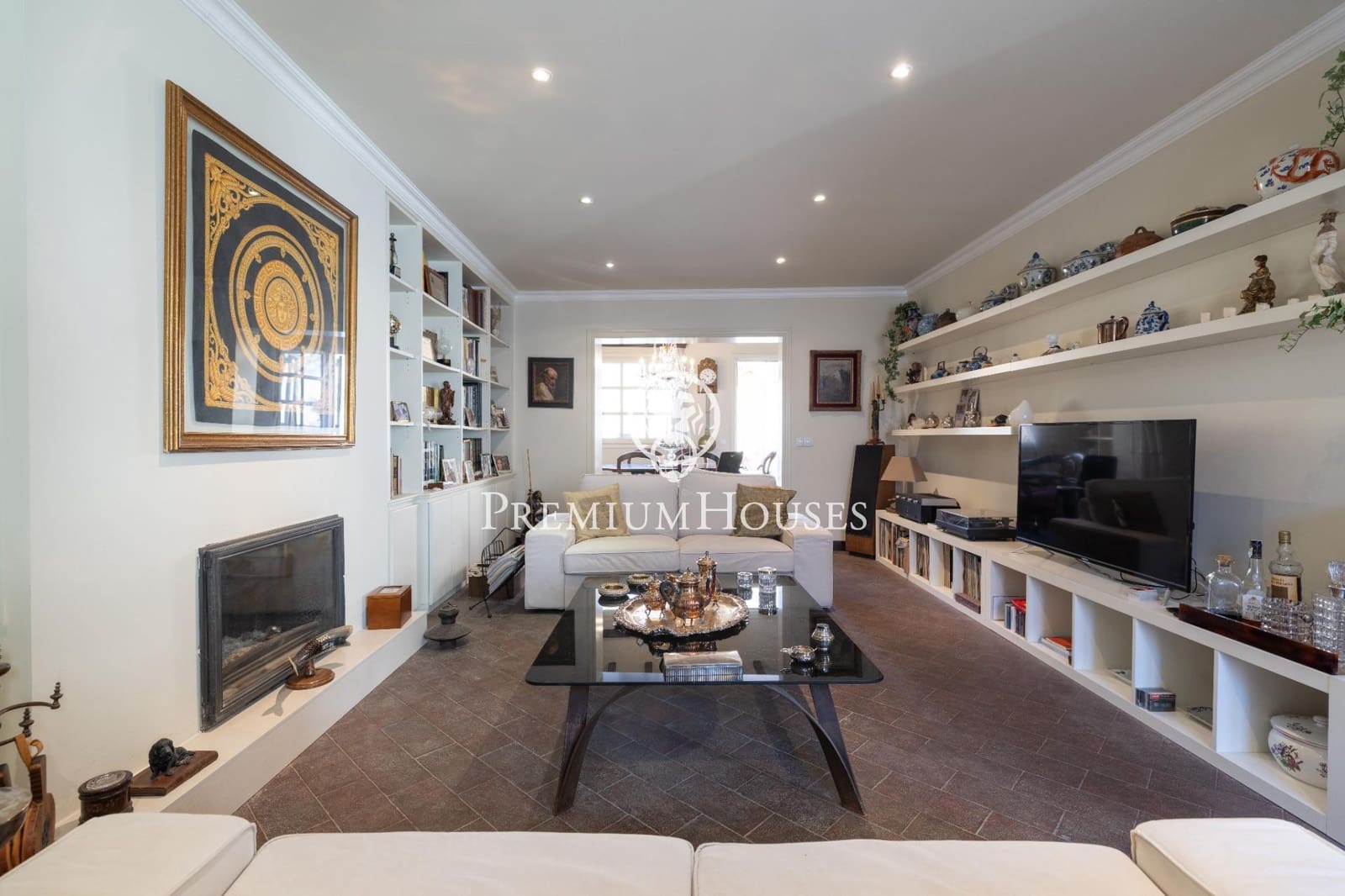 10 bedroom Hotel for sale in Montblanc - € 1,160,000 (Ref: 10161762)