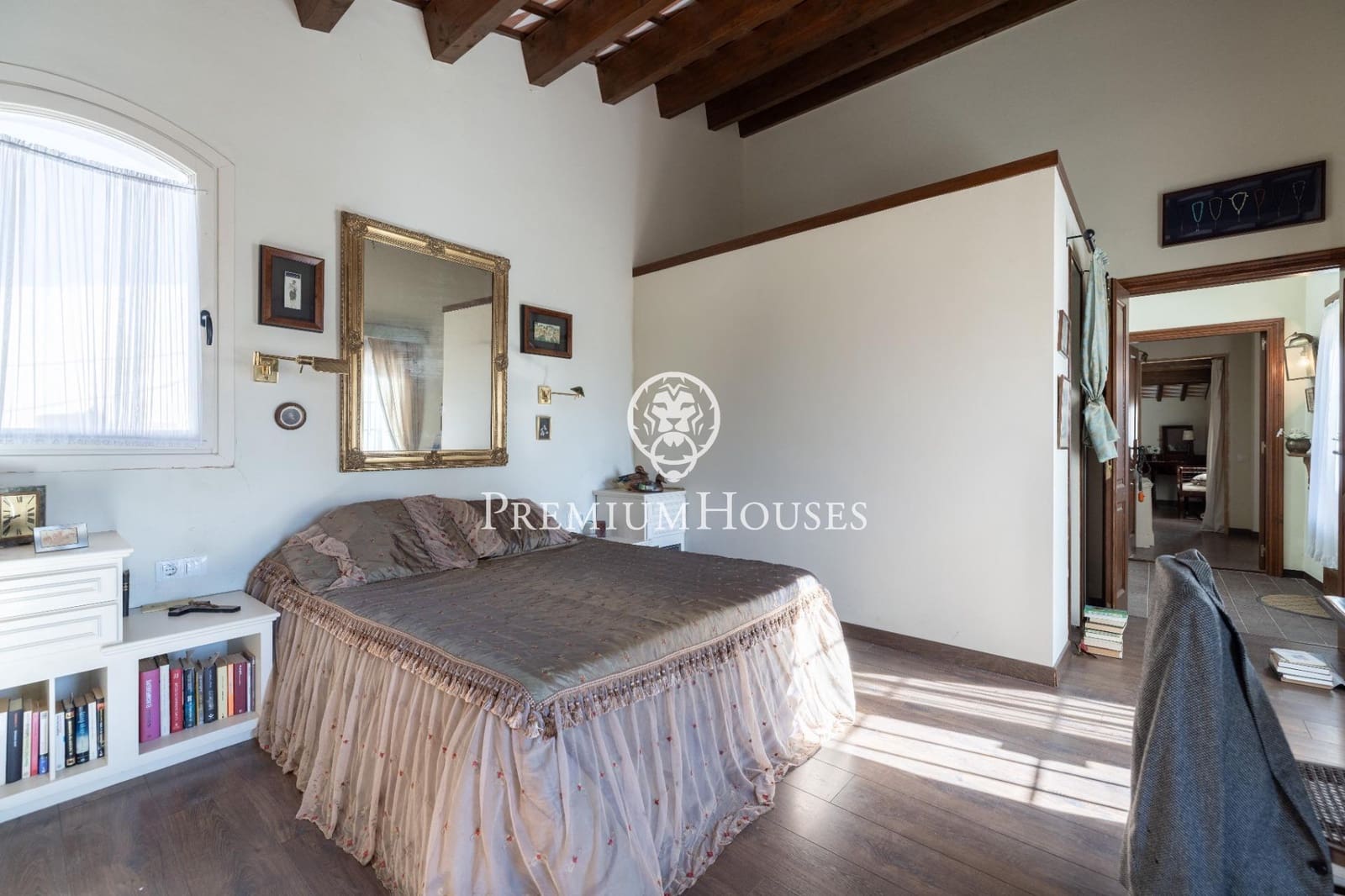 10 bedroom Hotel for sale in Montblanc - € 1,160,000 (Ref: 10161762)