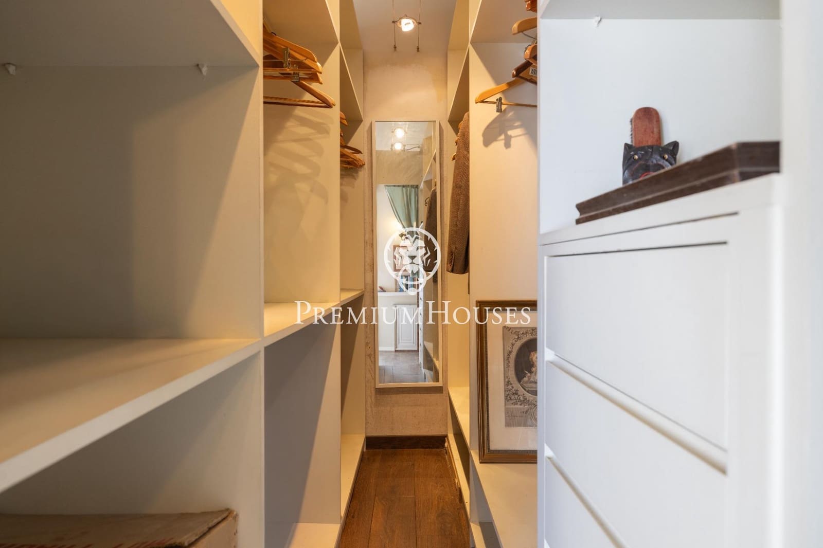 10 bedroom Hotel for sale in Montblanc - € 1,160,000 (Ref: 10161762)