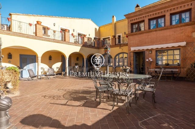 10 sypialnia Hotel na sprzedaż w Montblanc - 1 160 000 € (Ref: 10161762)
