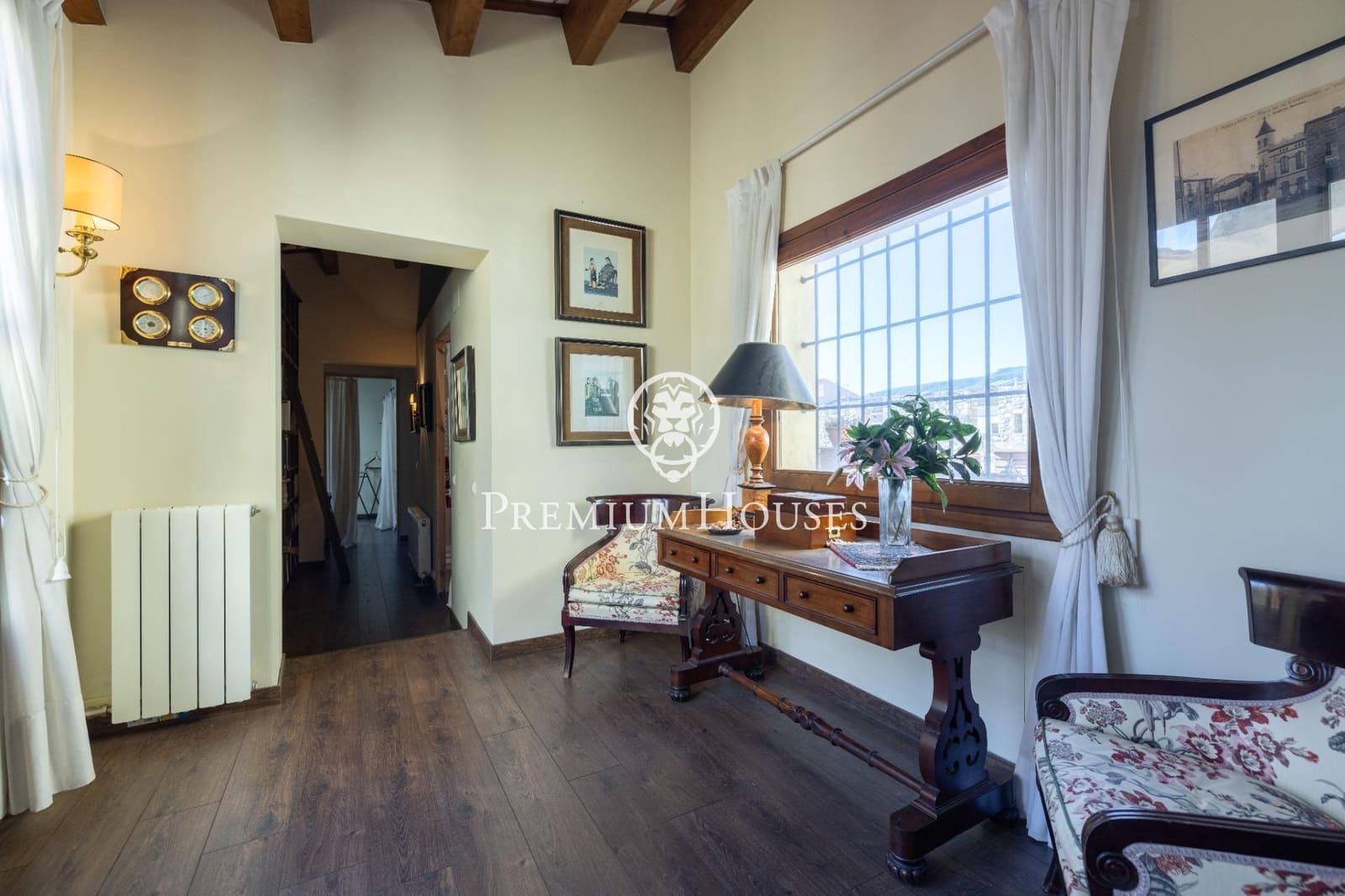 10 bedroom Hotel for sale in Montblanc - € 1,160,000 (Ref: 10161762)