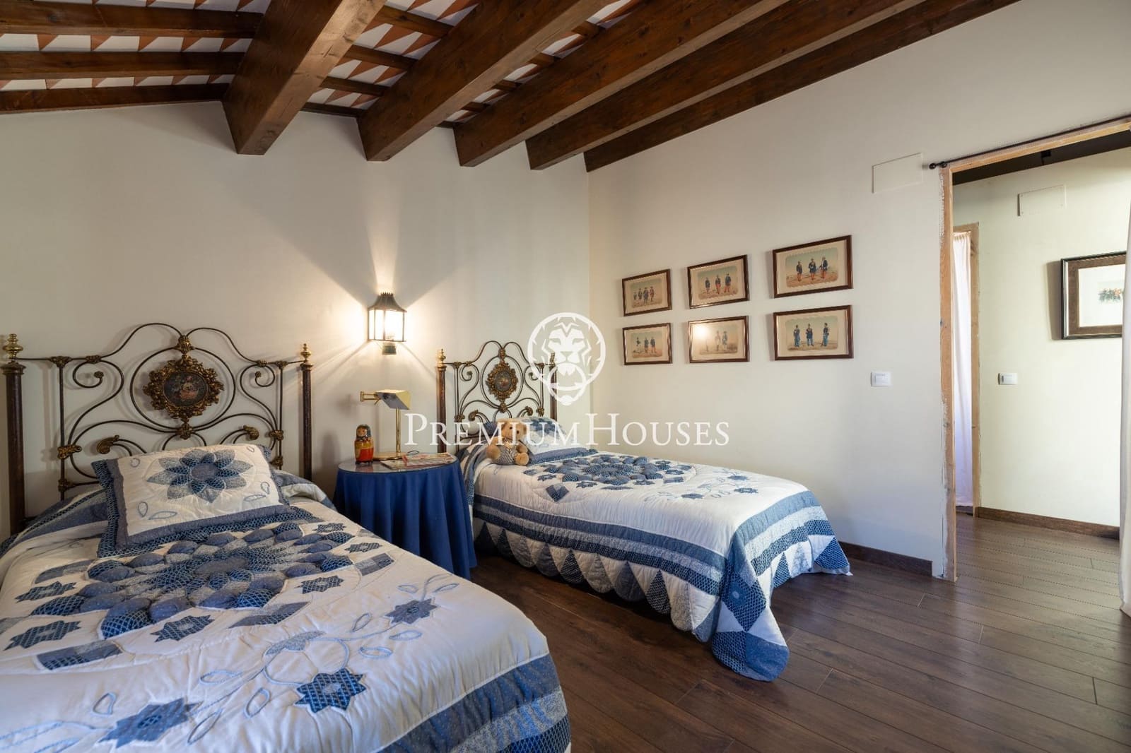 10 bedroom Hotel for sale in Montblanc - € 1,160,000 (Ref: 10161762)