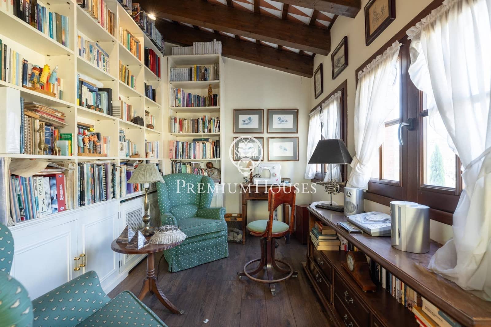 10 bedroom Hotel for sale in Montblanc - € 1,160,000 (Ref: 10161762)