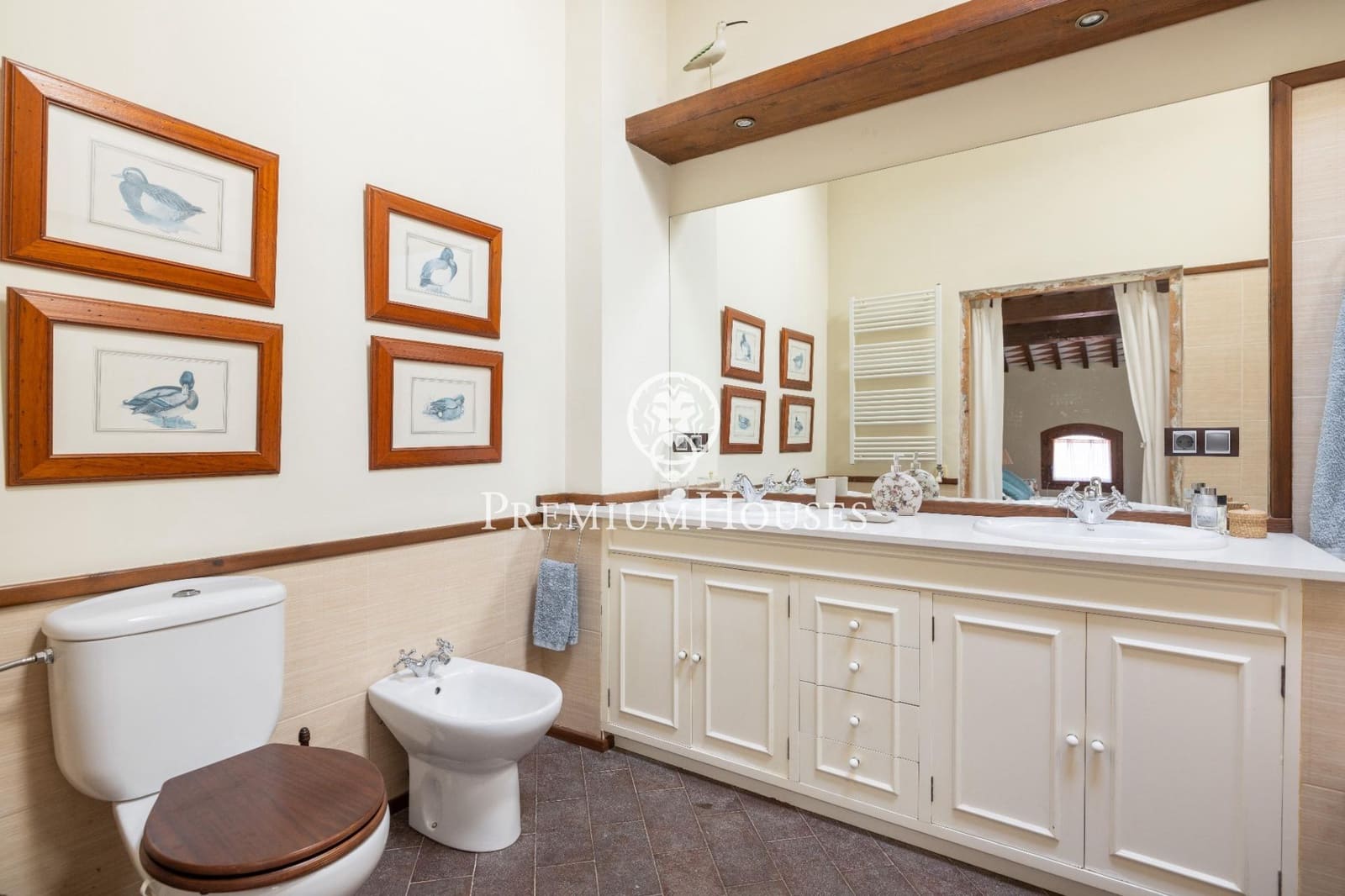 10 bedroom Hotel for sale in Montblanc - € 1,160,000 (Ref: 10161762)