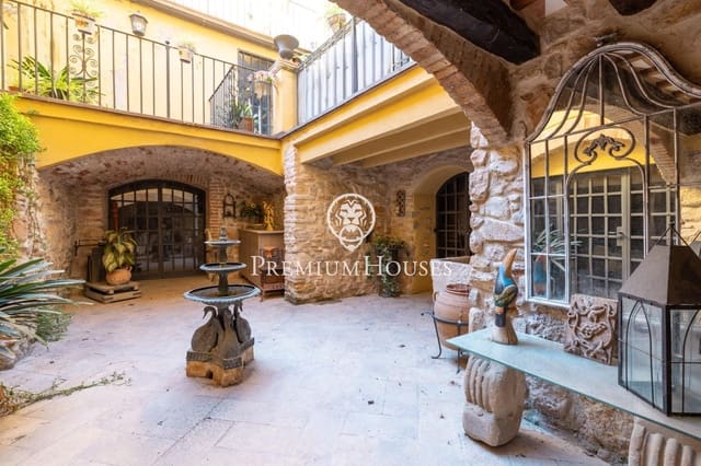 10 soverom Hotell til salgs i Montblanc - € 1 160 000 (Ref: 10161762)