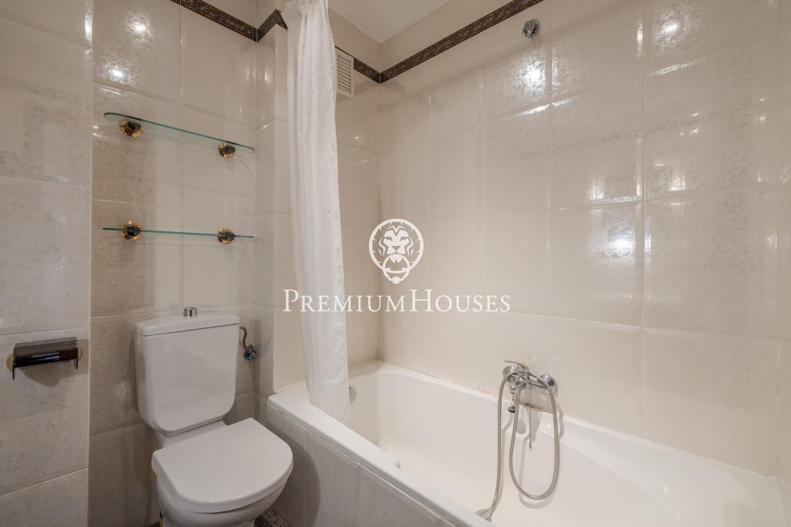 5 slaapkamer Penthouse te koop in Tarragona stad met garage - € 790.000 (Ref: 10171571)