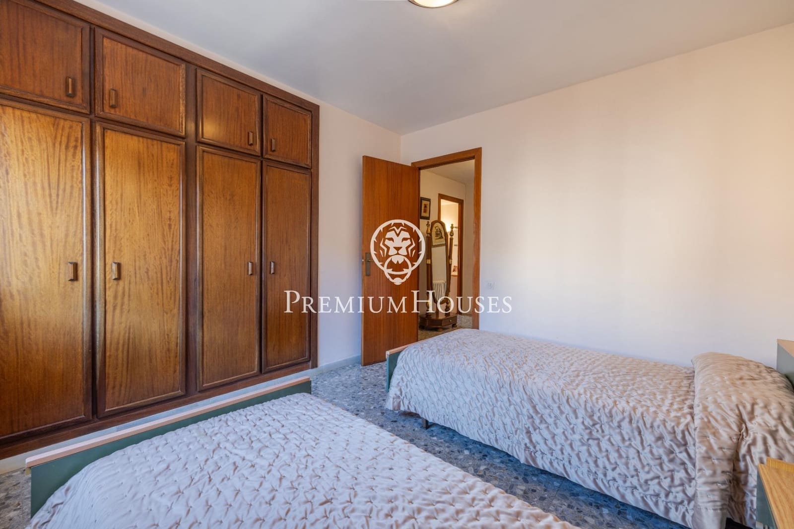 5 slaapkamer Penthouse te koop in Tarragona stad met garage - € 790.000 (Ref: 10171571)
