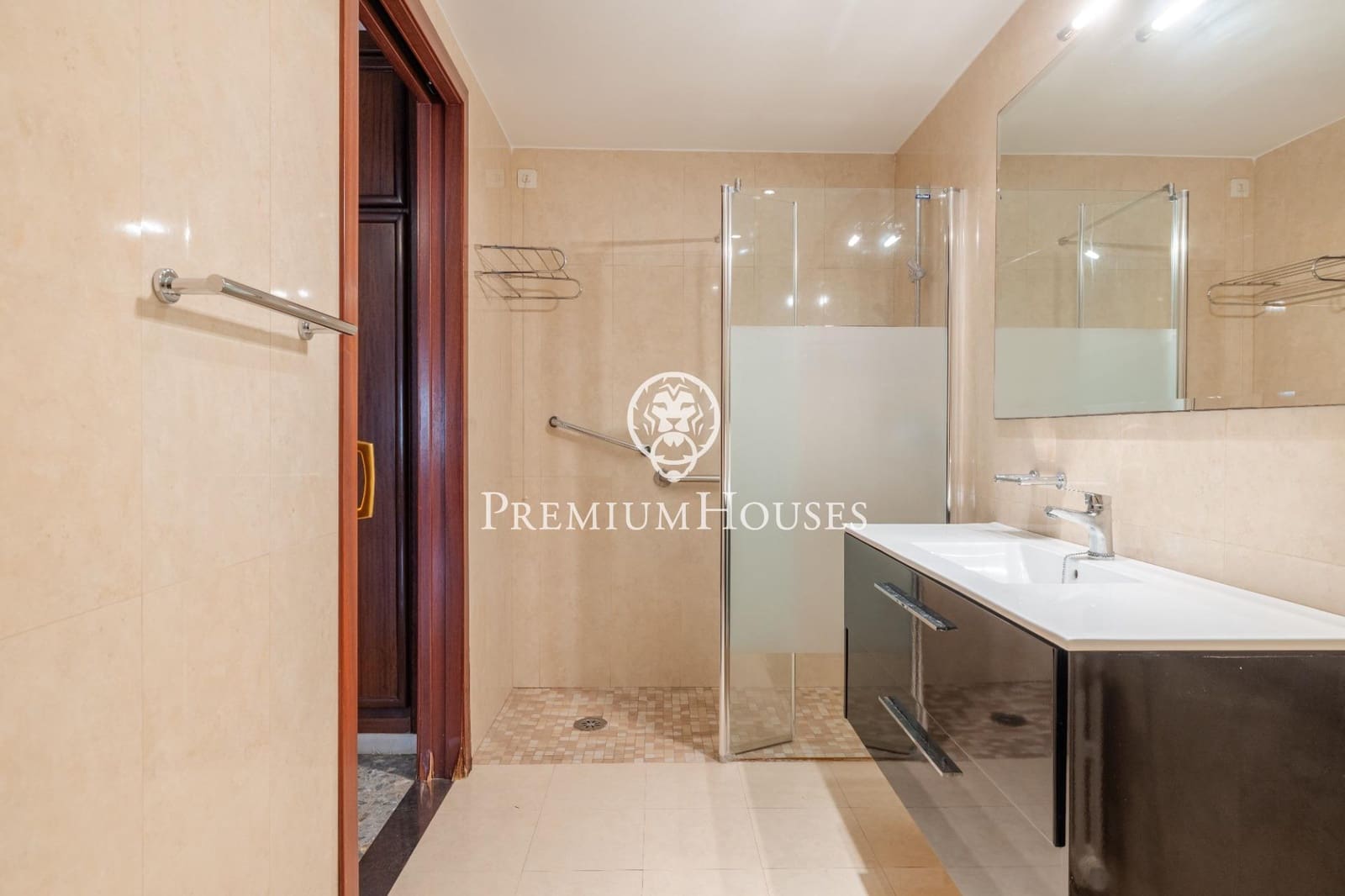 5 slaapkamer Penthouse te koop in Tarragona stad met garage - € 790.000 (Ref: 10171571)