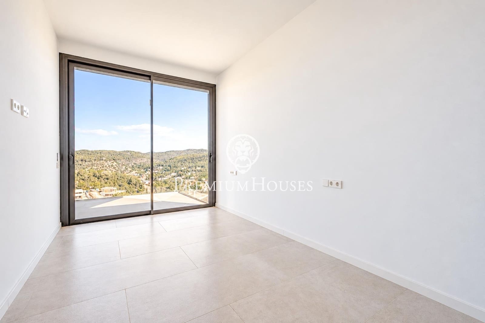5 soveværelse Villa til salg i Sant Pere de Ribes med swimmingpool - € 1.490.000 (Ref: 10180838)
