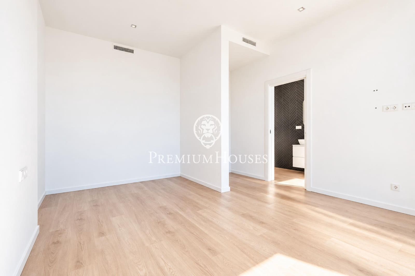 5 soveværelse Villa til salg i Sant Pere de Ribes med swimmingpool - € 1.490.000 (Ref: 10180838)