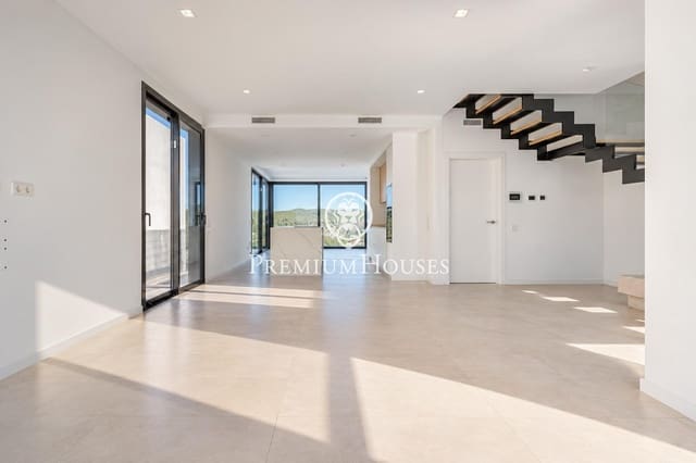 5 soveværelse Villa til salg i Sant Pere de Ribes med swimmingpool - € 1.490.000 (Ref: 10180838)
