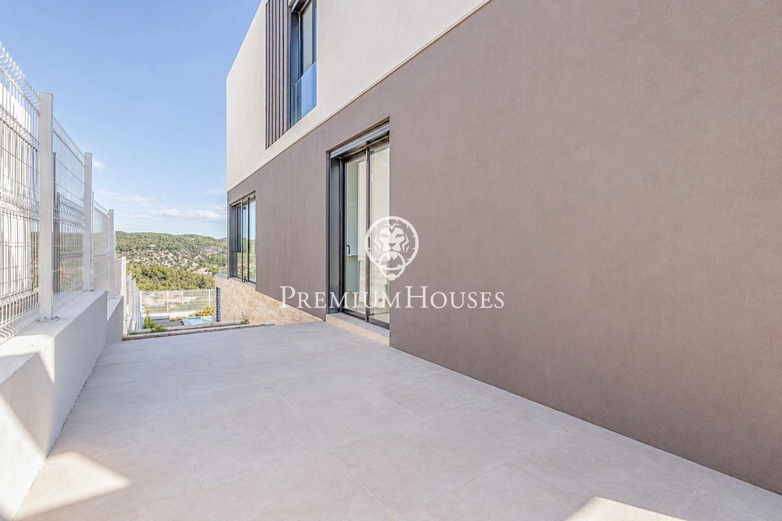 5 soveværelse Villa til salg i Sant Pere de Ribes med swimmingpool - € 1.490.000 (Ref: 10180838)