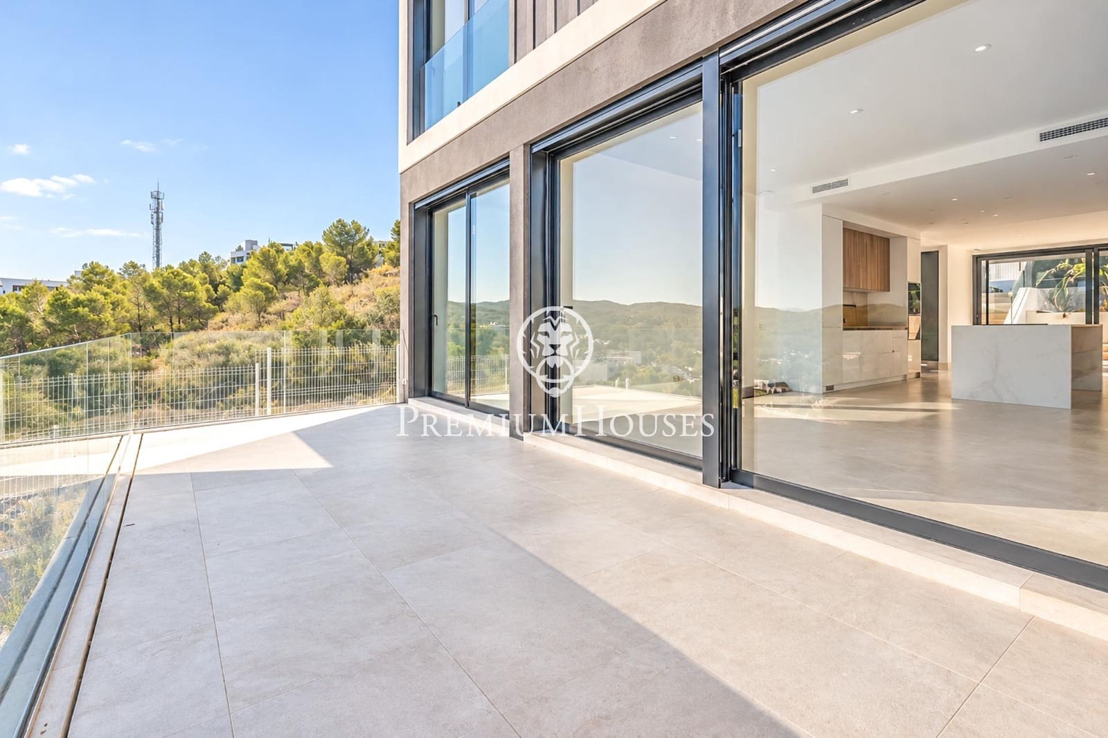 5 soveværelse Villa til salg i Sant Pere de Ribes med swimmingpool - € 1.490.000 (Ref: 10180838)