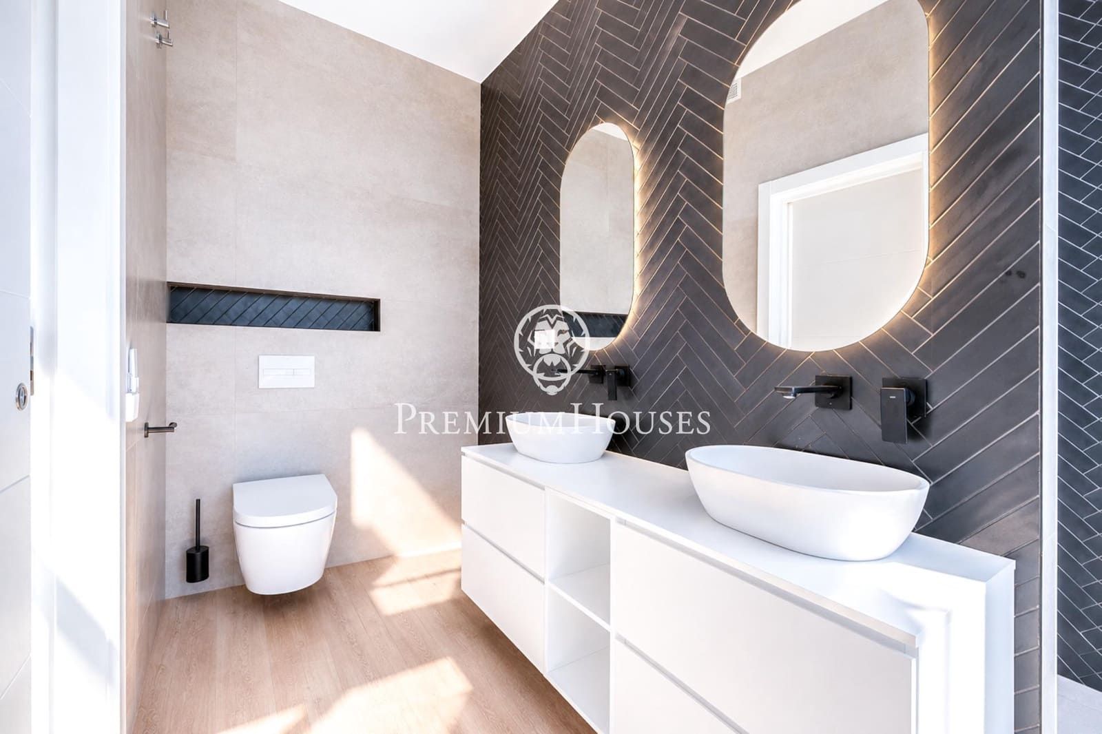 5 soveværelse Villa til salg i Sant Pere de Ribes med swimmingpool - € 1.490.000 (Ref: 10180838)