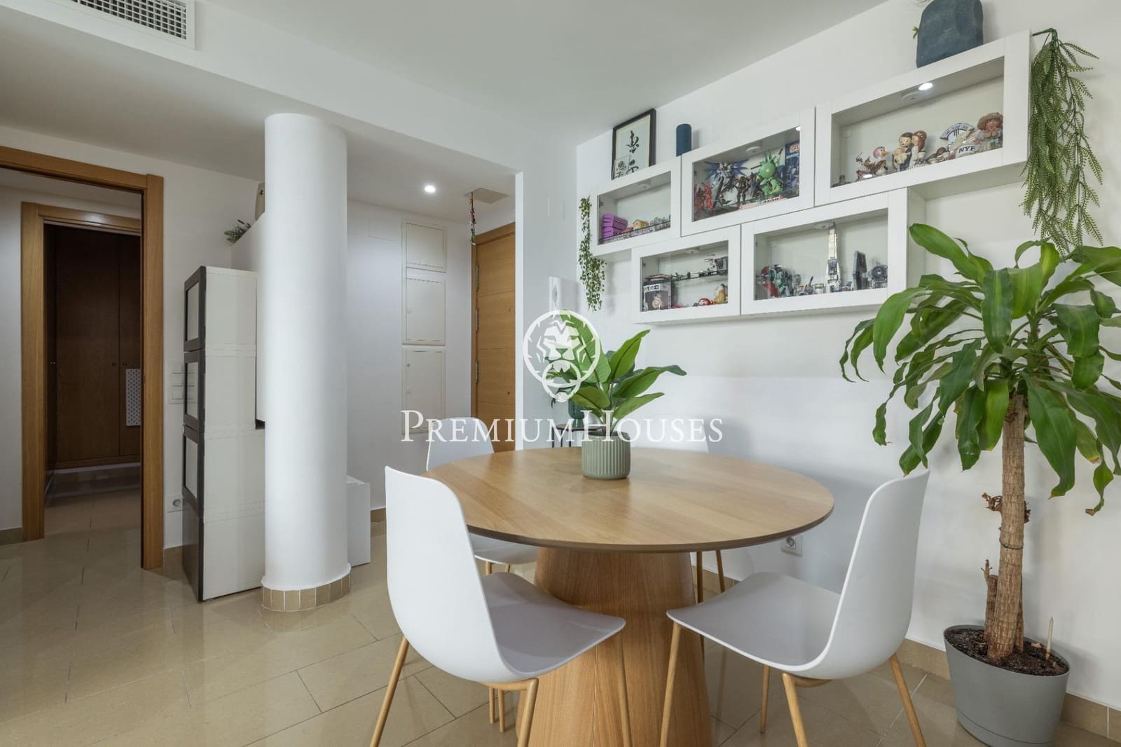 2 bedroom Flat for sale in Tarragona city with pool garage - € 335,000 (Ref: 10184865)