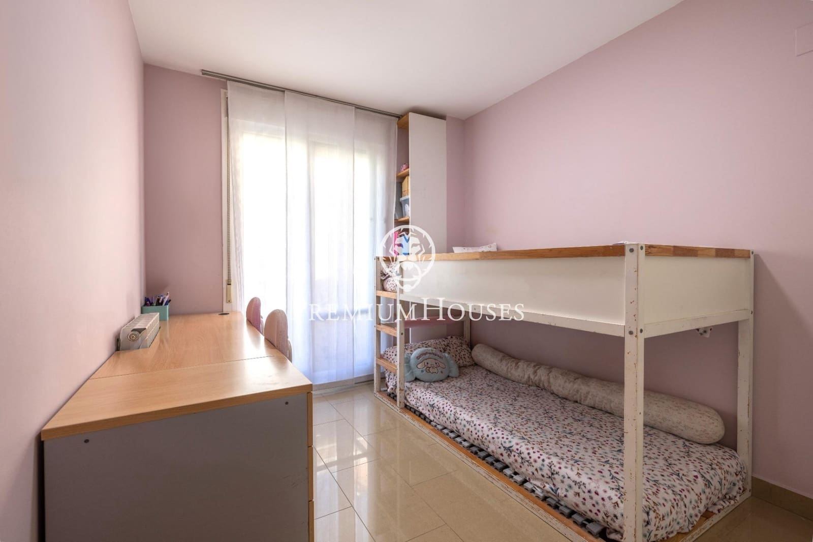 2 bedroom Flat for sale in Tarragona city with pool garage - € 335,000 (Ref: 10184865)