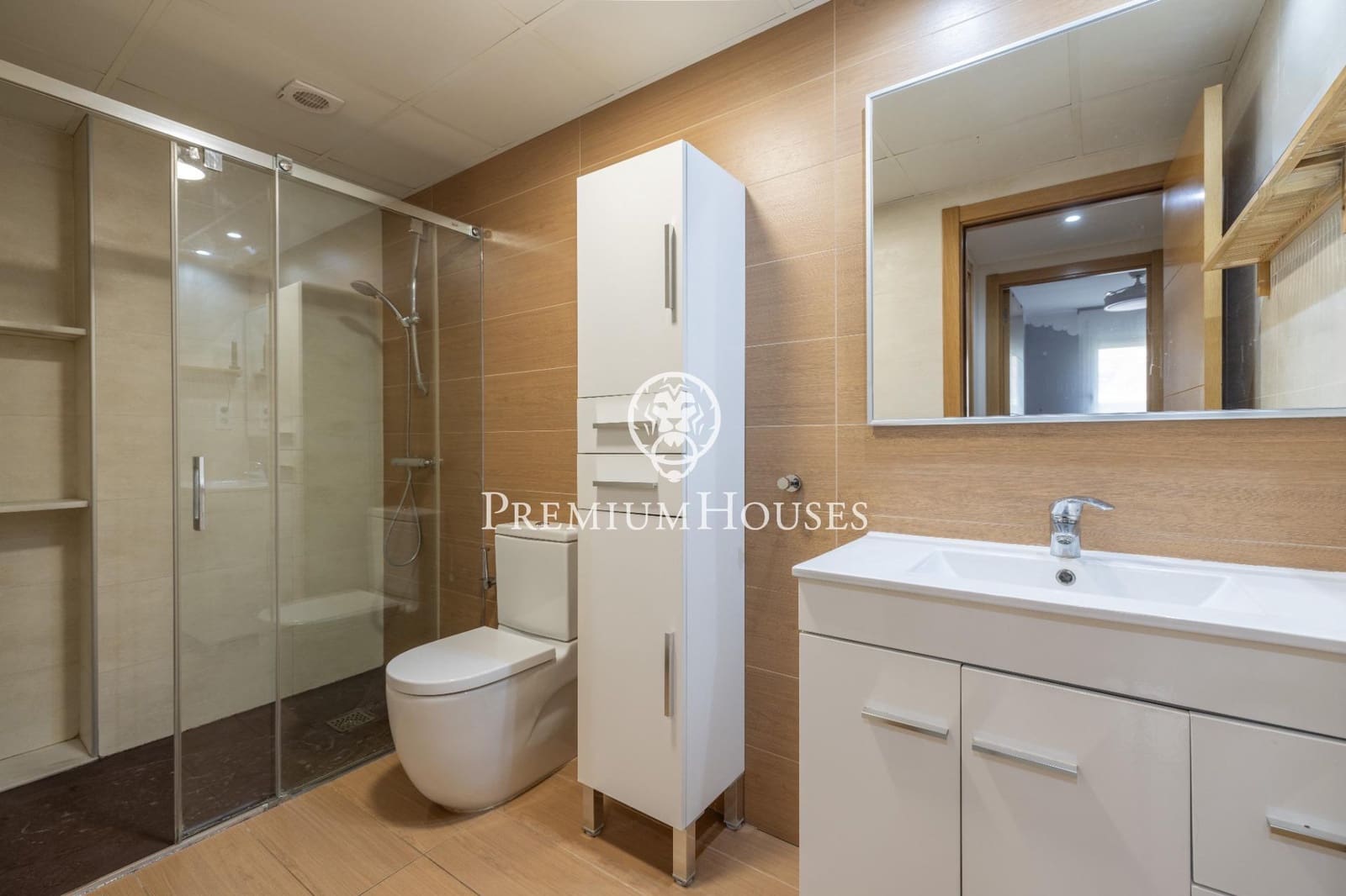 2 bedroom Flat for sale in Tarragona city with pool garage - € 335,000 (Ref: 10184865)
