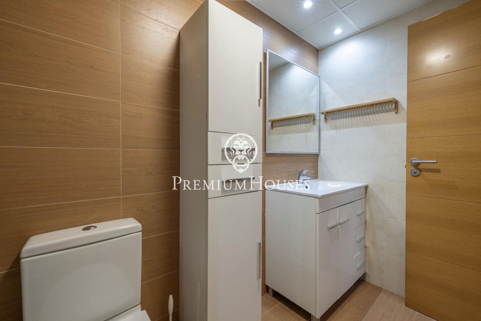 2 bedroom Flat for sale in Tarragona city with pool garage - € 335,000 (Ref: 10184865)